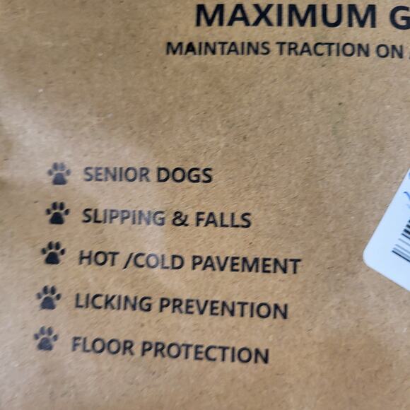 NEW Dog Socks 6 pack   size small - Picture 3 of 6